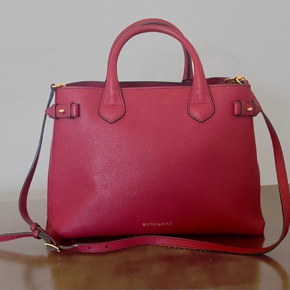 Burberry red banner bag size medium house check plaid used - Picture 1 of 9